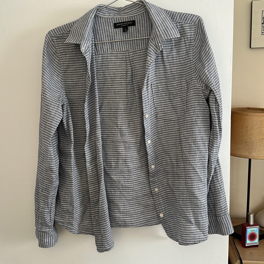 Banana Republic striped linen shirt. No flaws